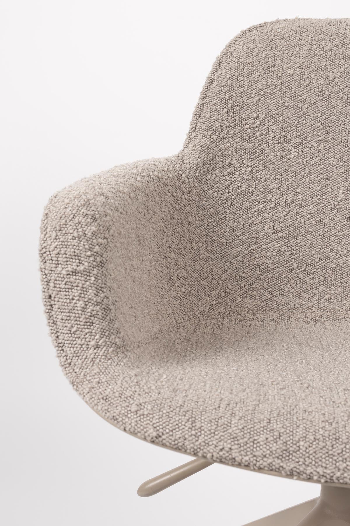Bürostuhl mit Armlehne Albert Kuip in Taupe präsentiert im Onlineshop von KAQTU Design AG. Bürostuhl mit Armlehne ist von Zuiver