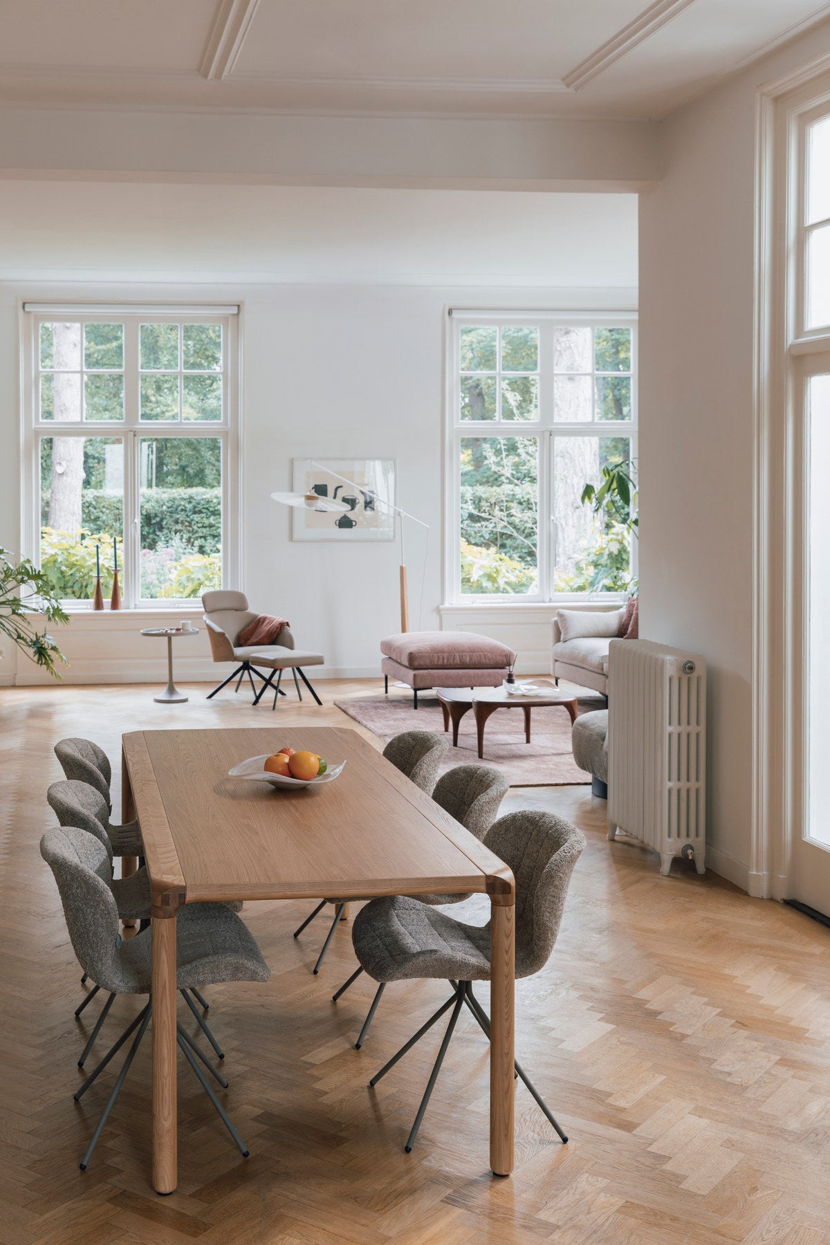Tisch Storm in Natur präsentiert im Onlineshop von KAQTU Design AG. Esstisch ist von Zuiver