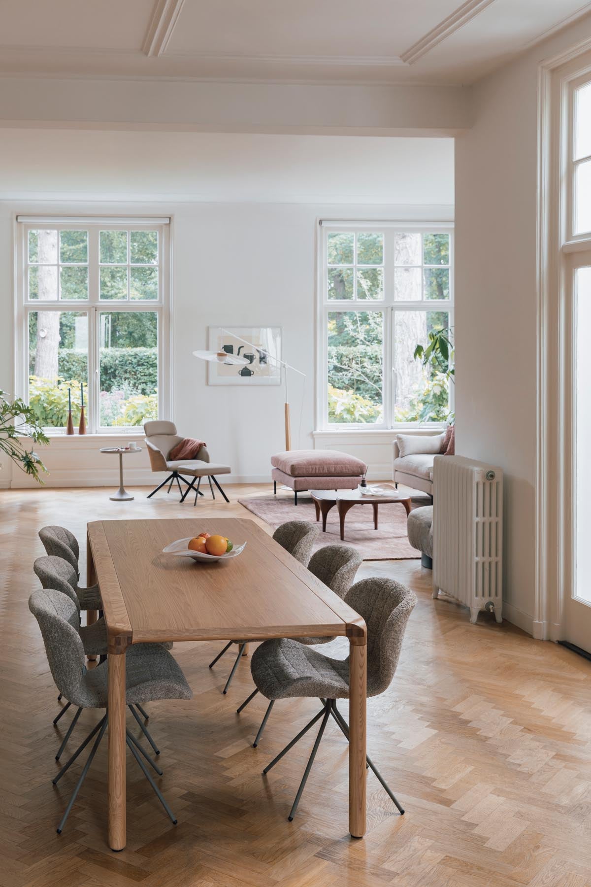 Tisch Storm in Natur präsentiert im Onlineshop von KAQTU Design AG. Esstisch ist von Zuiver