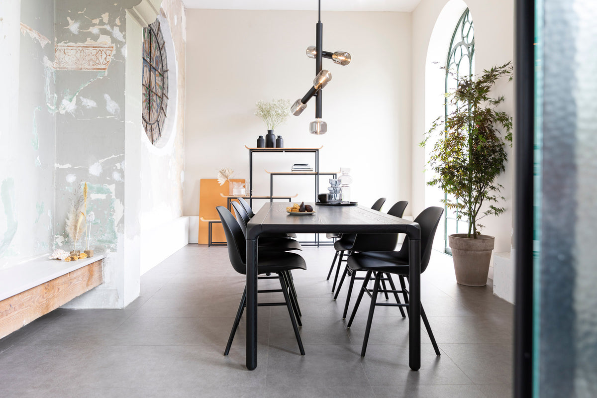 Tisch Storm in Schwarz präsentiert im Onlineshop von KAQTU Design AG. Esstisch ist von Zuiver
