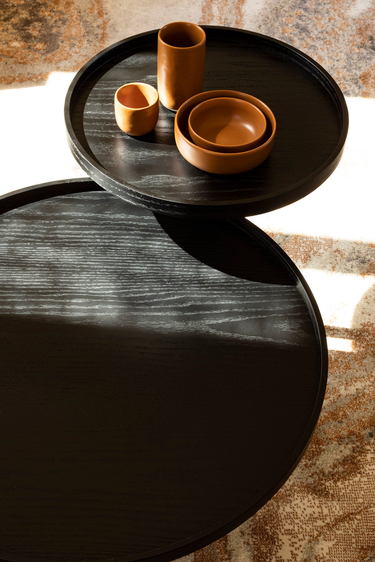 Beistelltisch Jason in Schwarz präsentiert im Onlineshop von KAQTU Design AG. Couchtisch ist von Zuiver