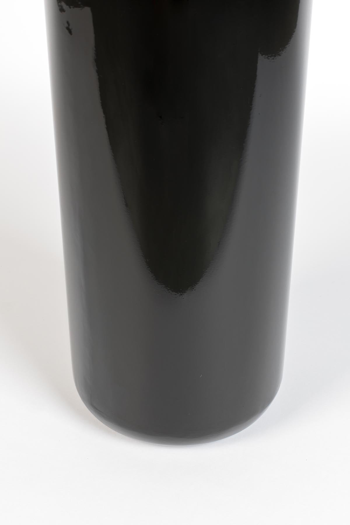 Beistelltisch Shiny in Bomb präsentiert im Onlineshop von KAQTU Design AG. Couchtisch ist von Zuiver