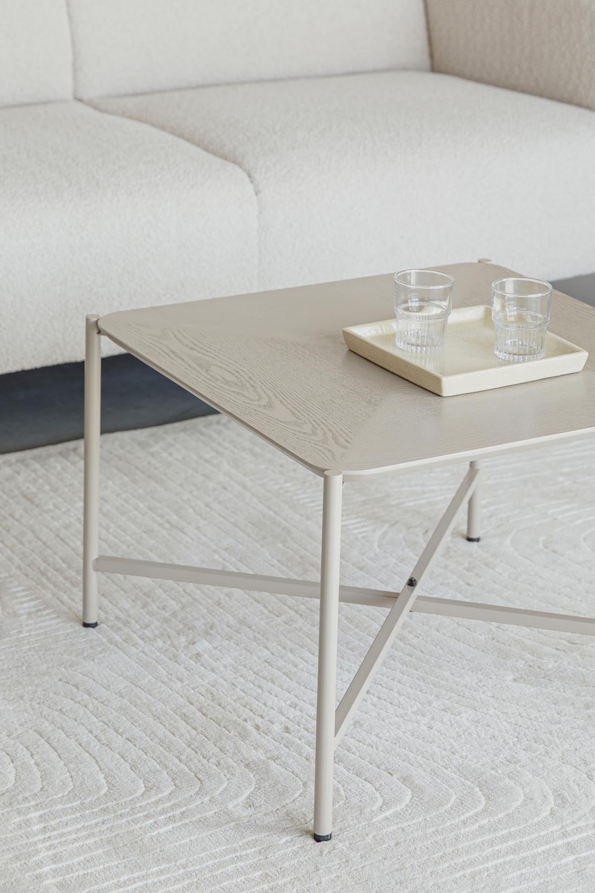 Beistelltisch Glam in Rosa präsentiert im Onlineshop von KAQTU Design AG. Couchtisch ist von Zuiver