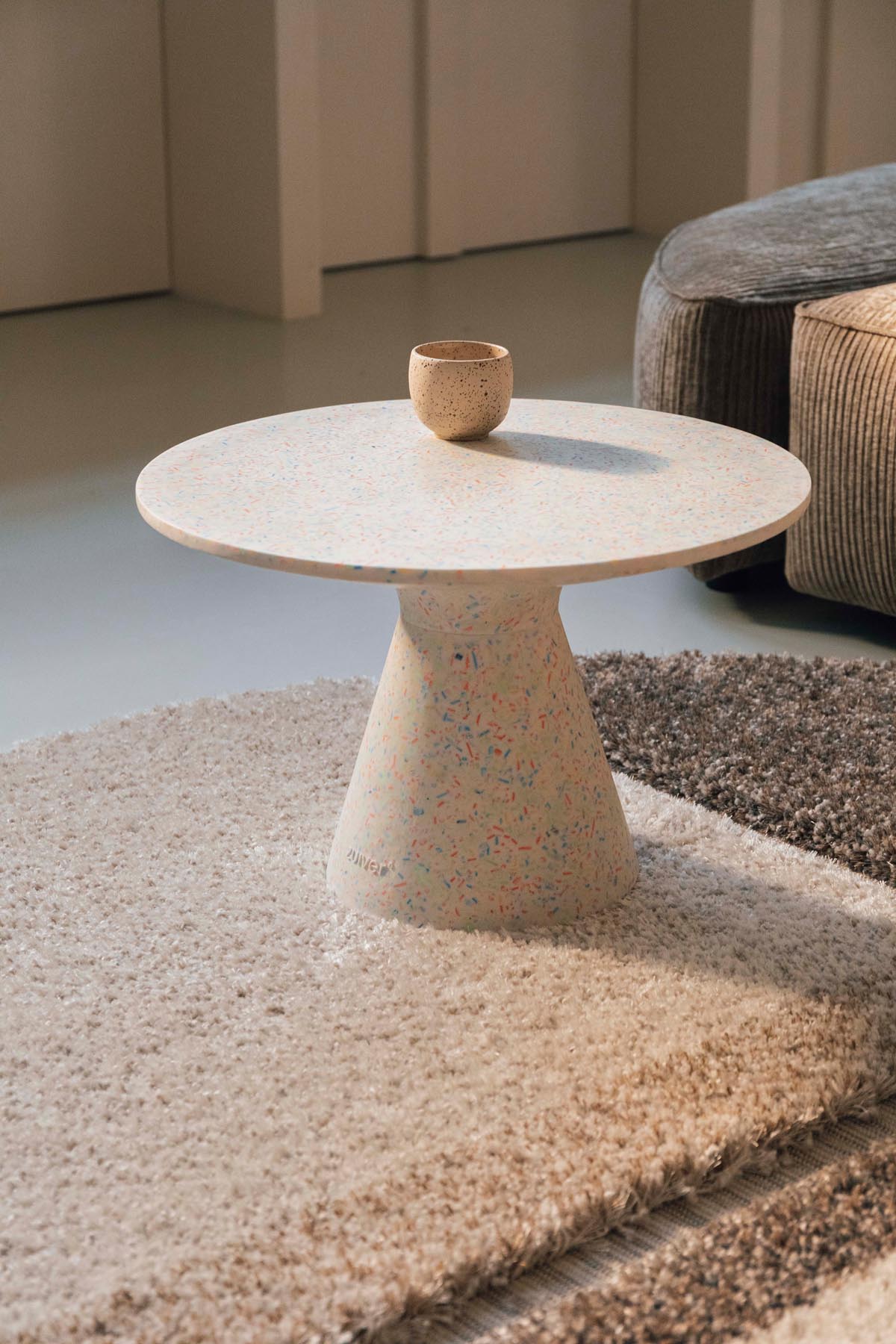 Beistelltisch Victoria in Weiss präsentiert im Onlineshop von KAQTU Design AG. Beistelltisch ist von Zuiver