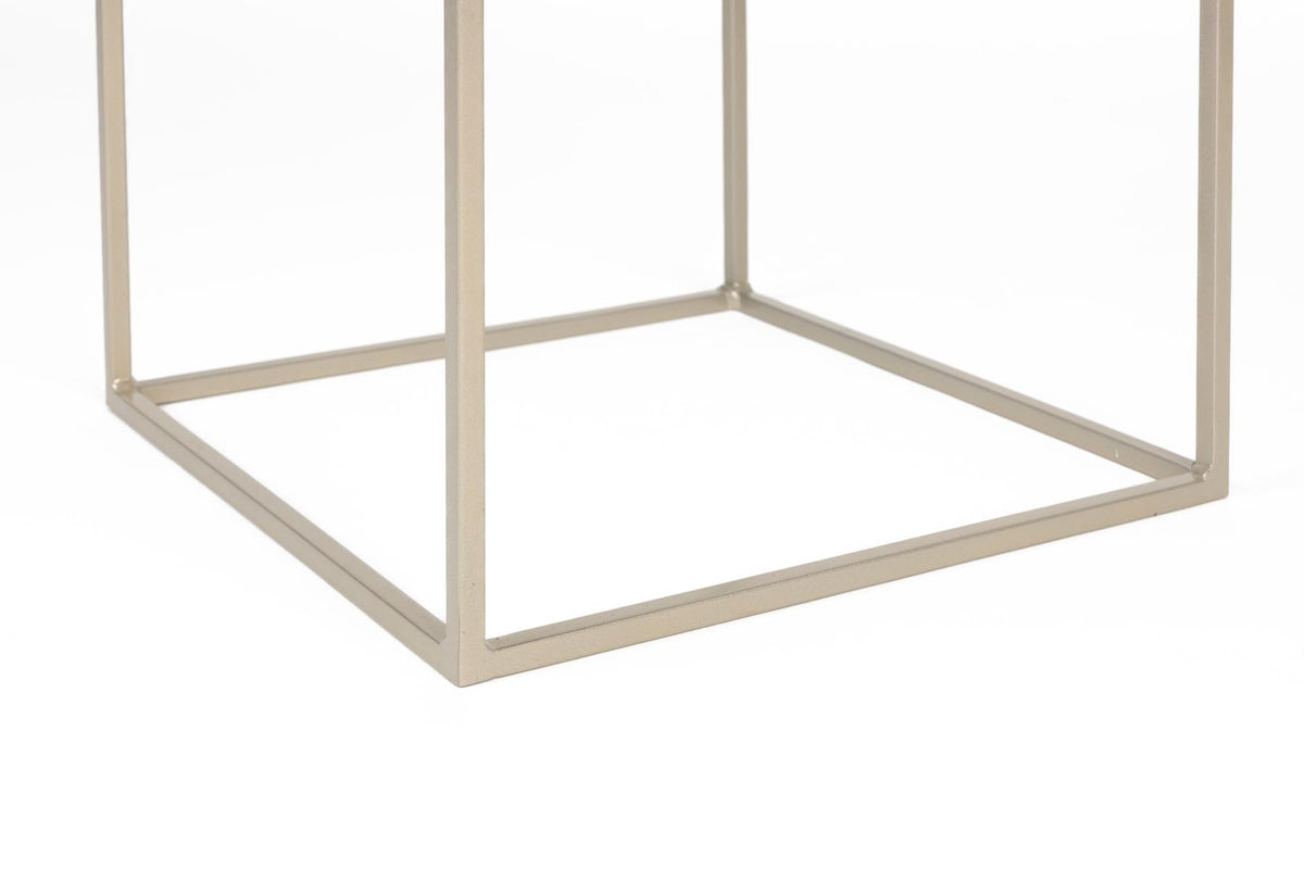 Stray Beistelltisch in Grau präsentiert im Onlineshop von KAQTU Design AG. Beistelltisch ist von Zuiver