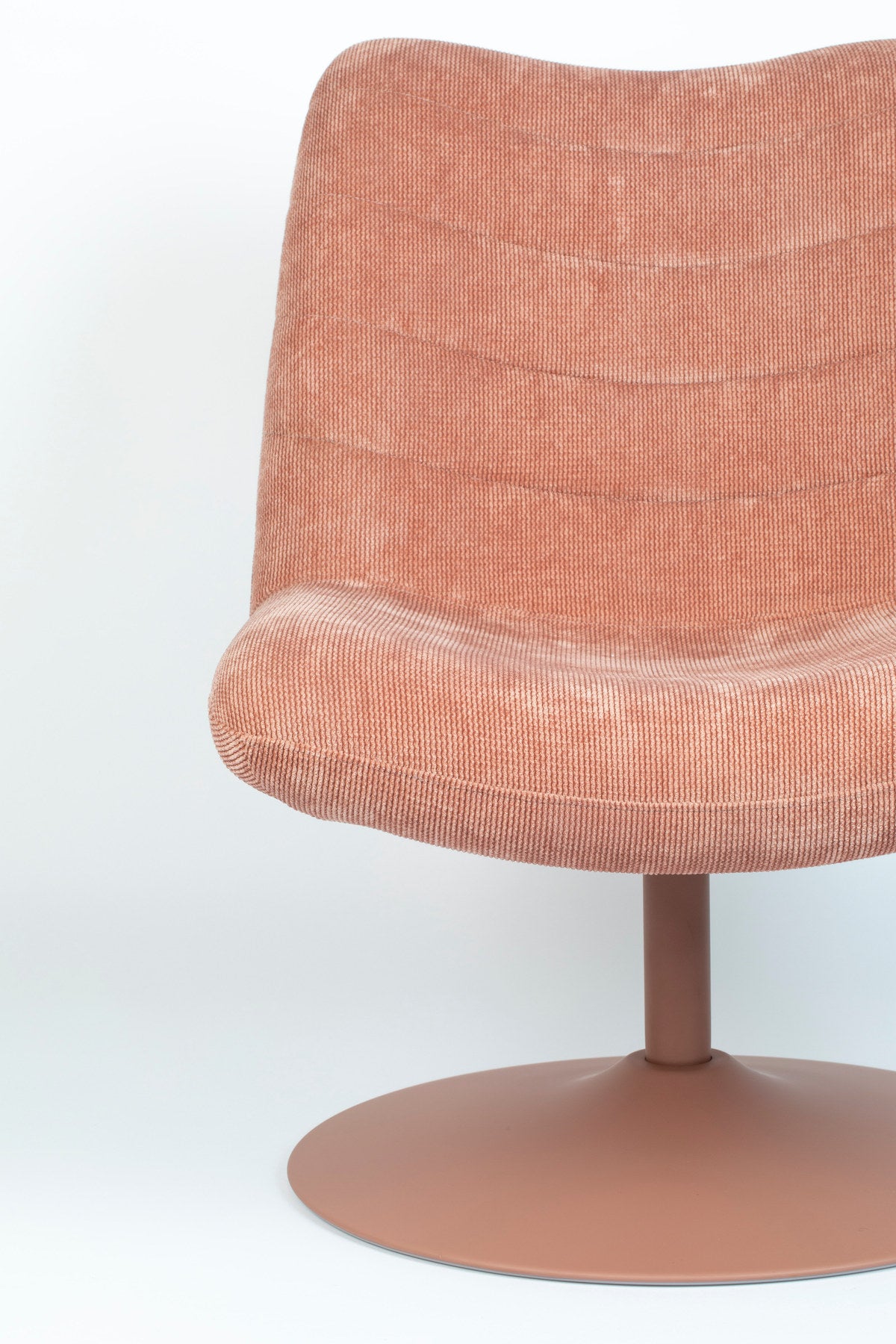 Lounge Sessel Bubba in Pink präsentiert im Onlineshop von KAQTU Design AG. Sessel ist von Zuiver