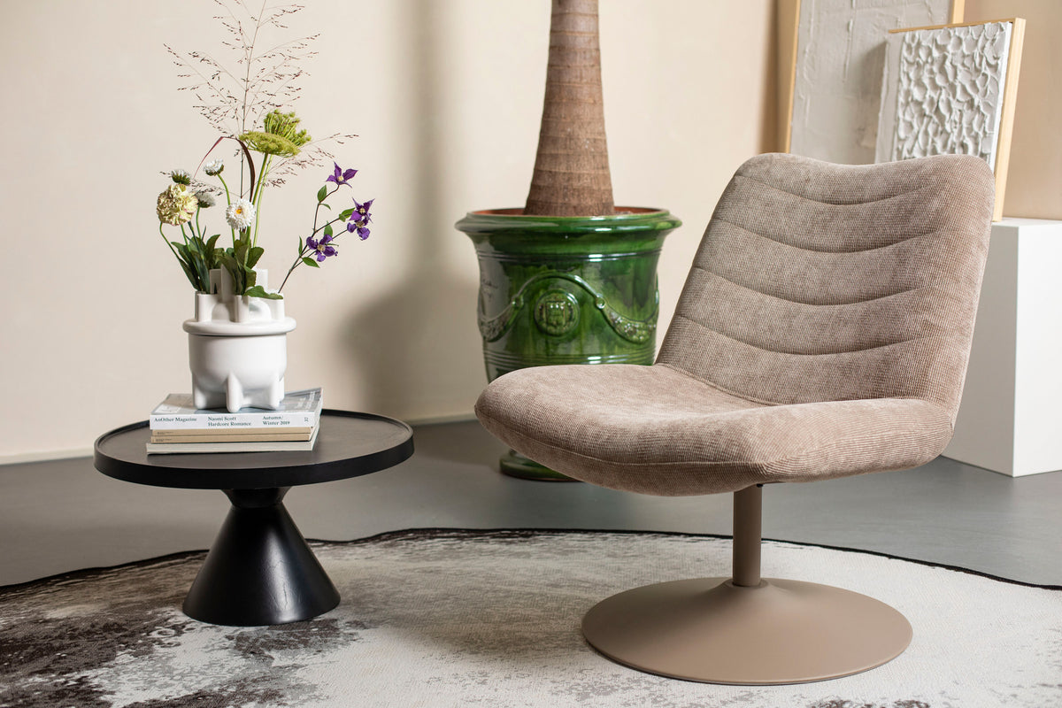 Lounge Sessel Bubba in beige präsentiert im Onlineshop von KAQTU Design AG. Sessel ist von Zuiver