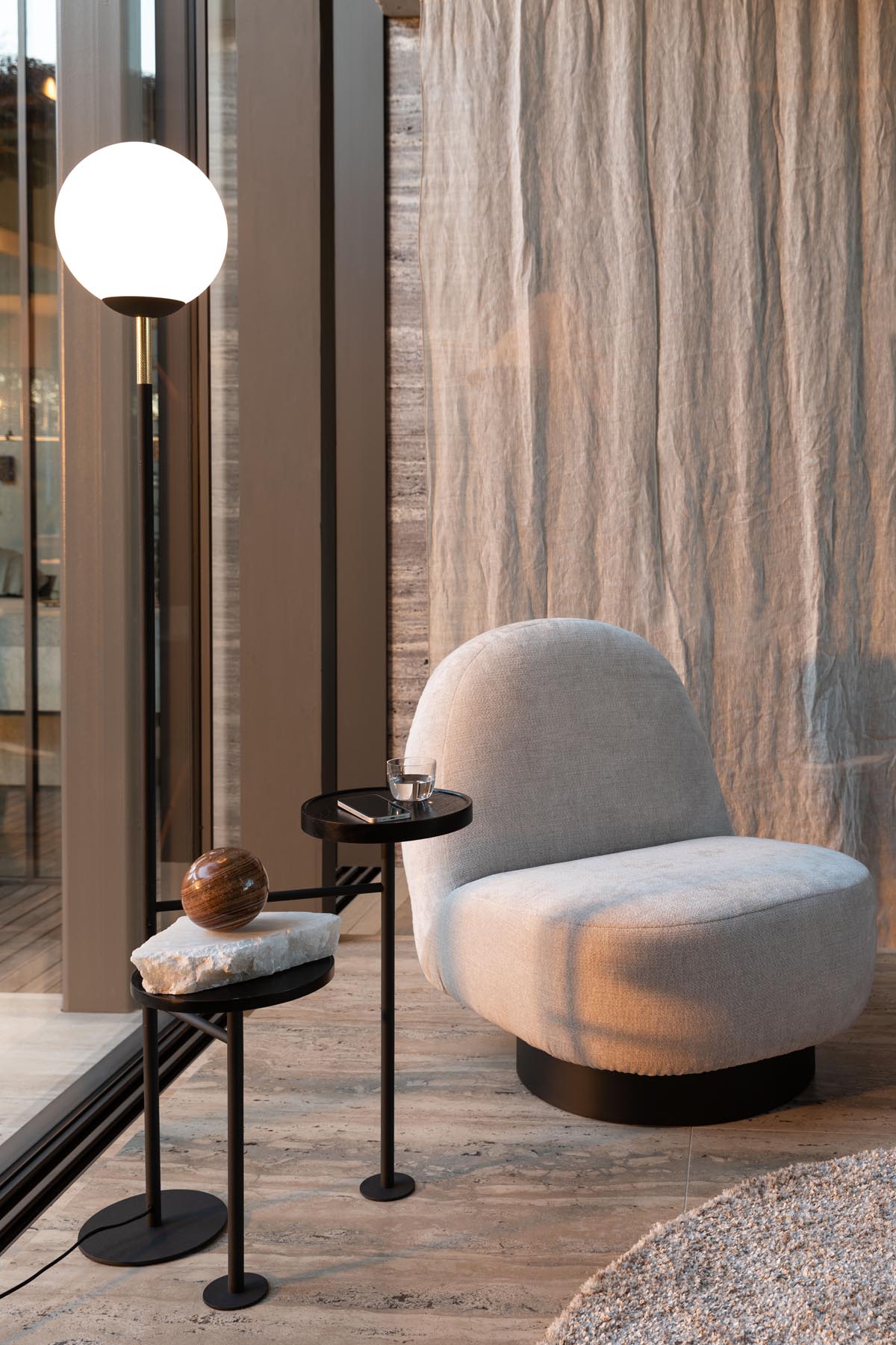 Sessel EDEN in Creme präsentiert im Onlineshop von KAQTU Design AG. Sessel ist von Zuiver