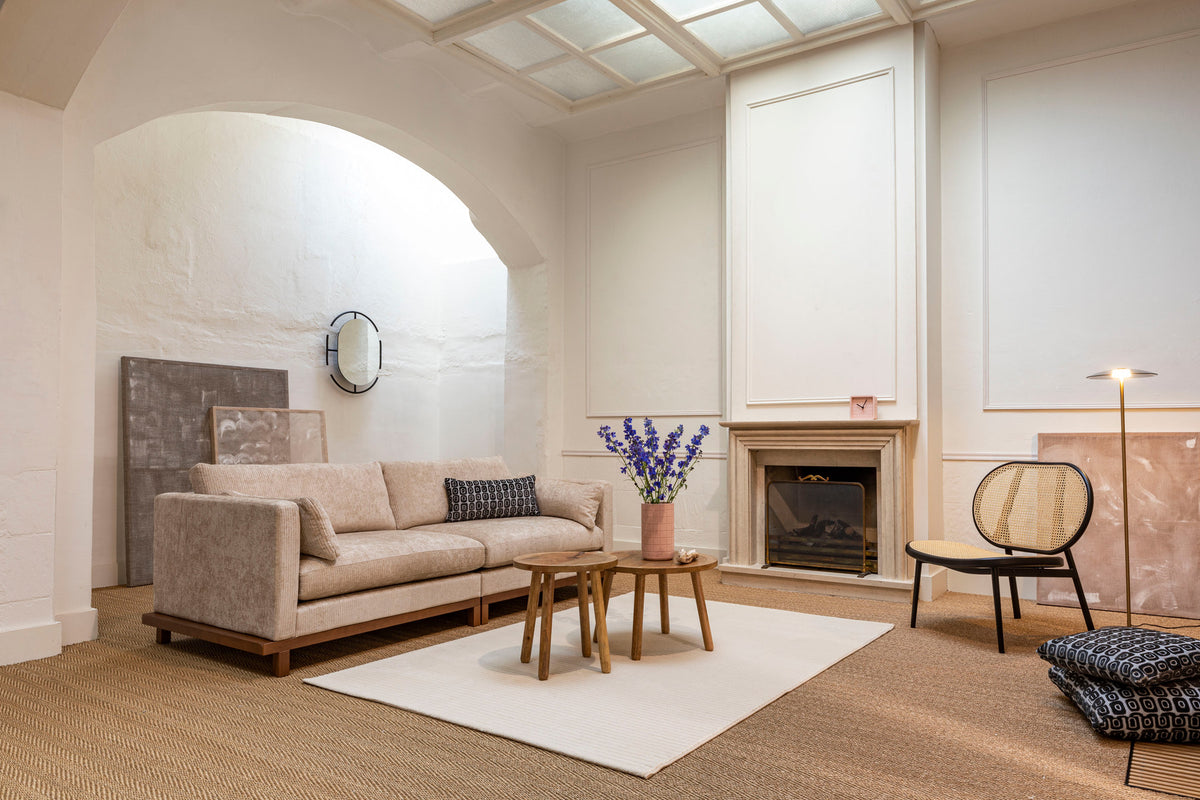 Sofa Blossom 3-Sitzer in Creme präsentiert im Onlineshop von KAQTU Design AG. 3er Sofa ist von Zuiver