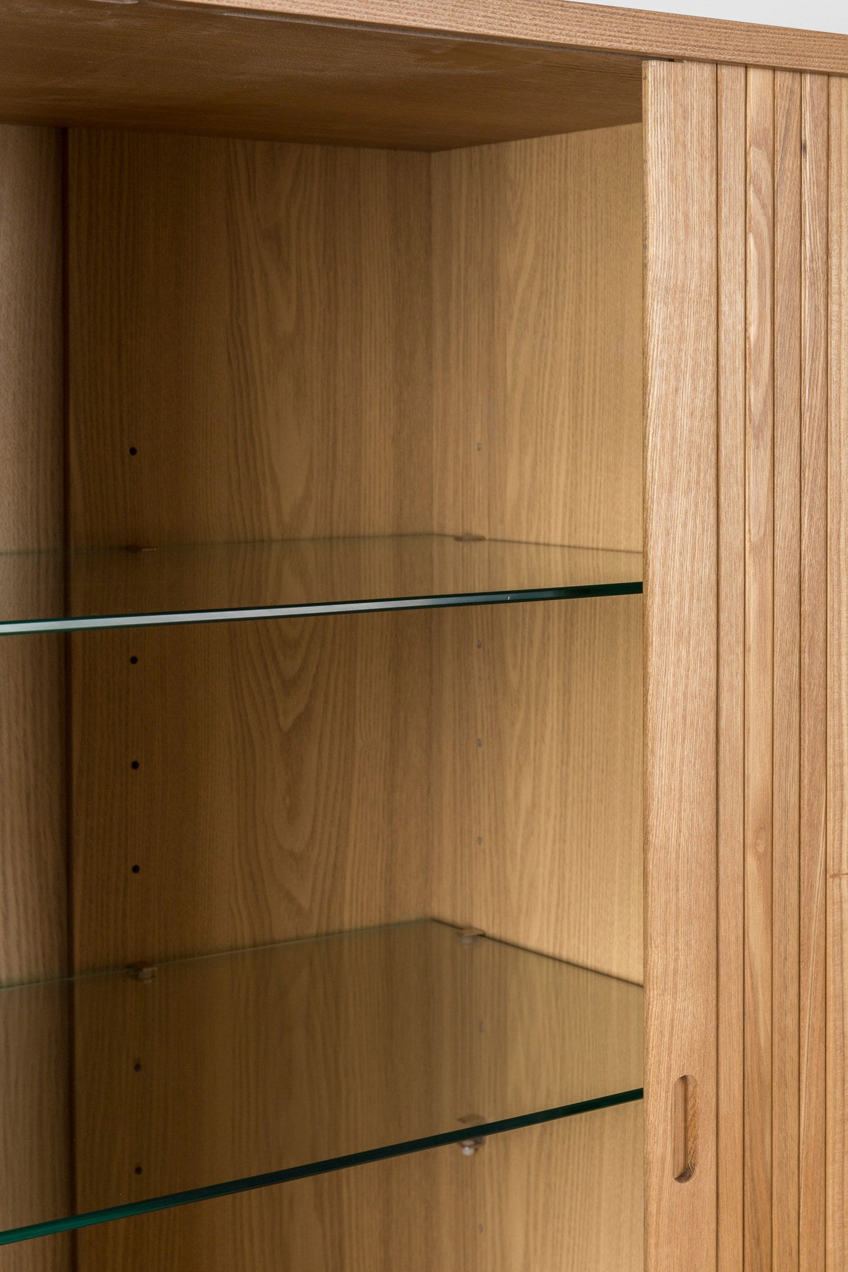 Sideboard Barbier in Natur präsentiert im Onlineshop von KAQTU Design AG. High-Sideboard ist von Zuiver