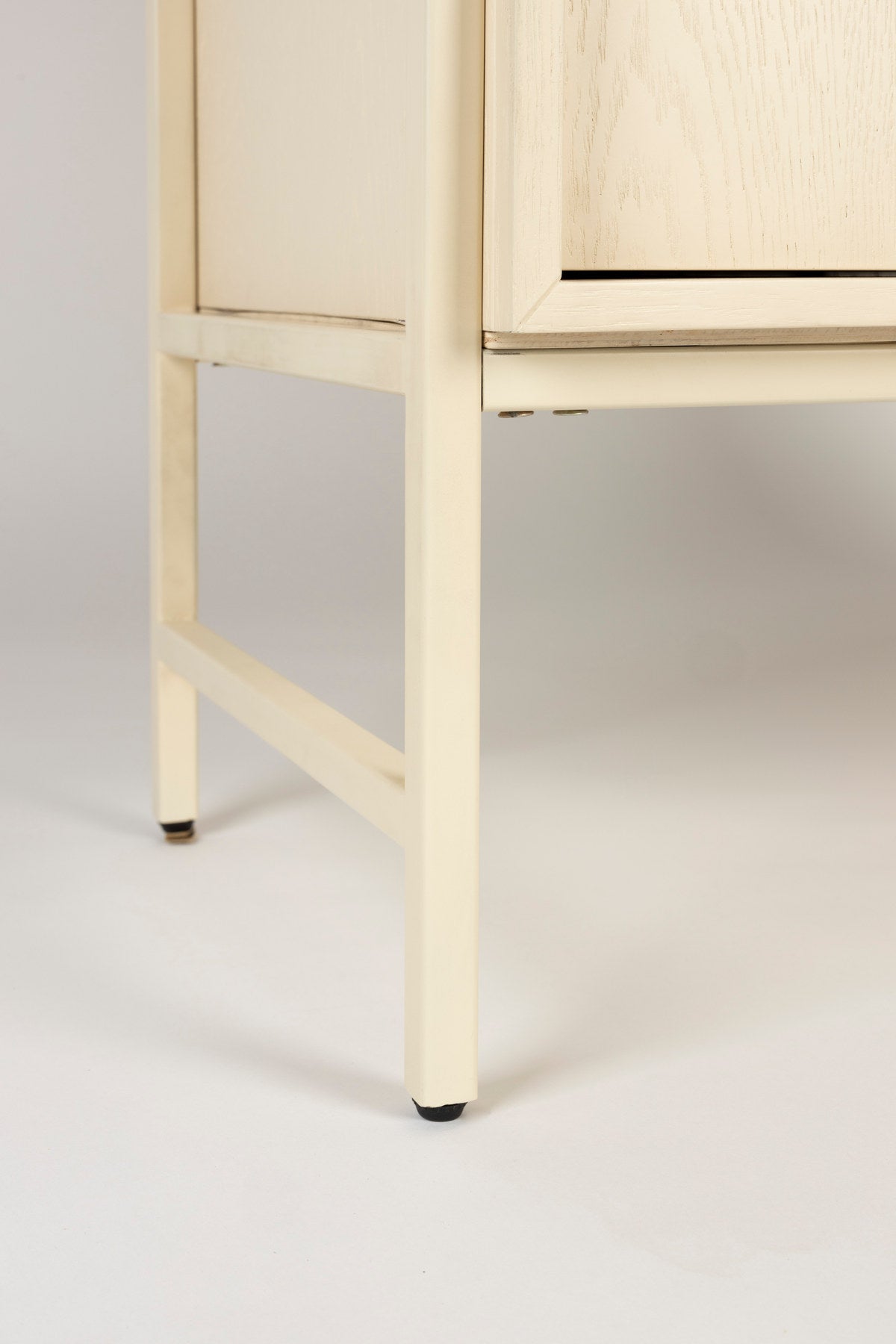 Cabinet Faces in beige präsentiert im Onlineshop von KAQTU Design AG. Cabinet ist von Zuiver