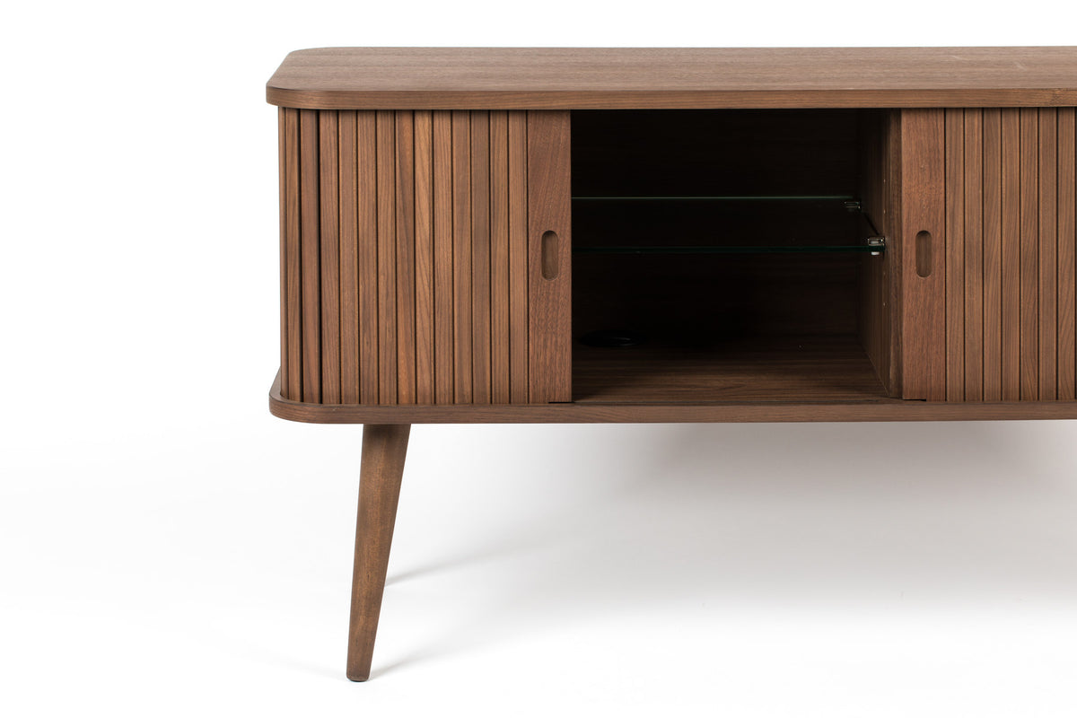 Sideboard Barbier in Walnuss präsentiert im Onlineshop von KAQTU Design AG. High-Sideboard ist von Zuiver