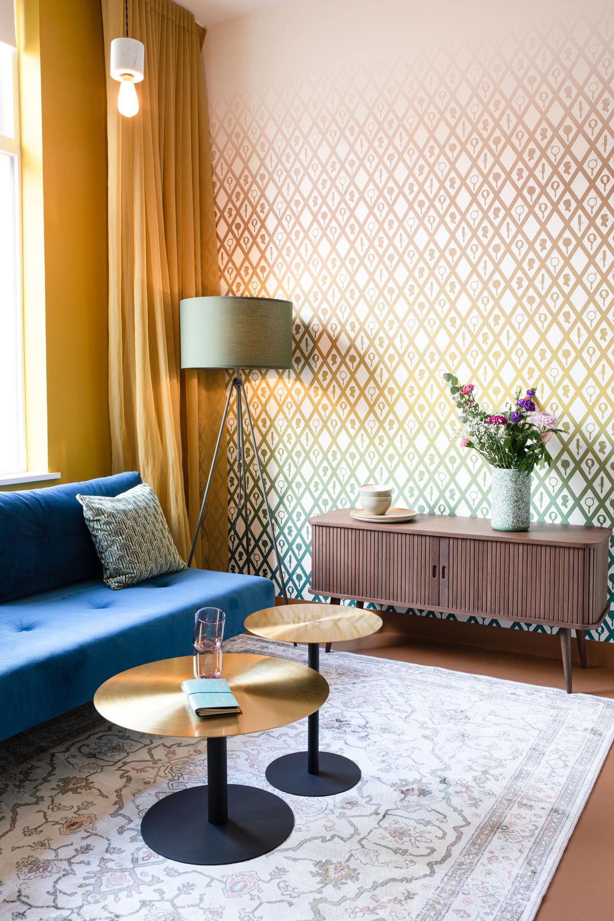 Sideboard Barbier in Walnuss präsentiert im Onlineshop von KAQTU Design AG. High-Sideboard ist von Zuiver