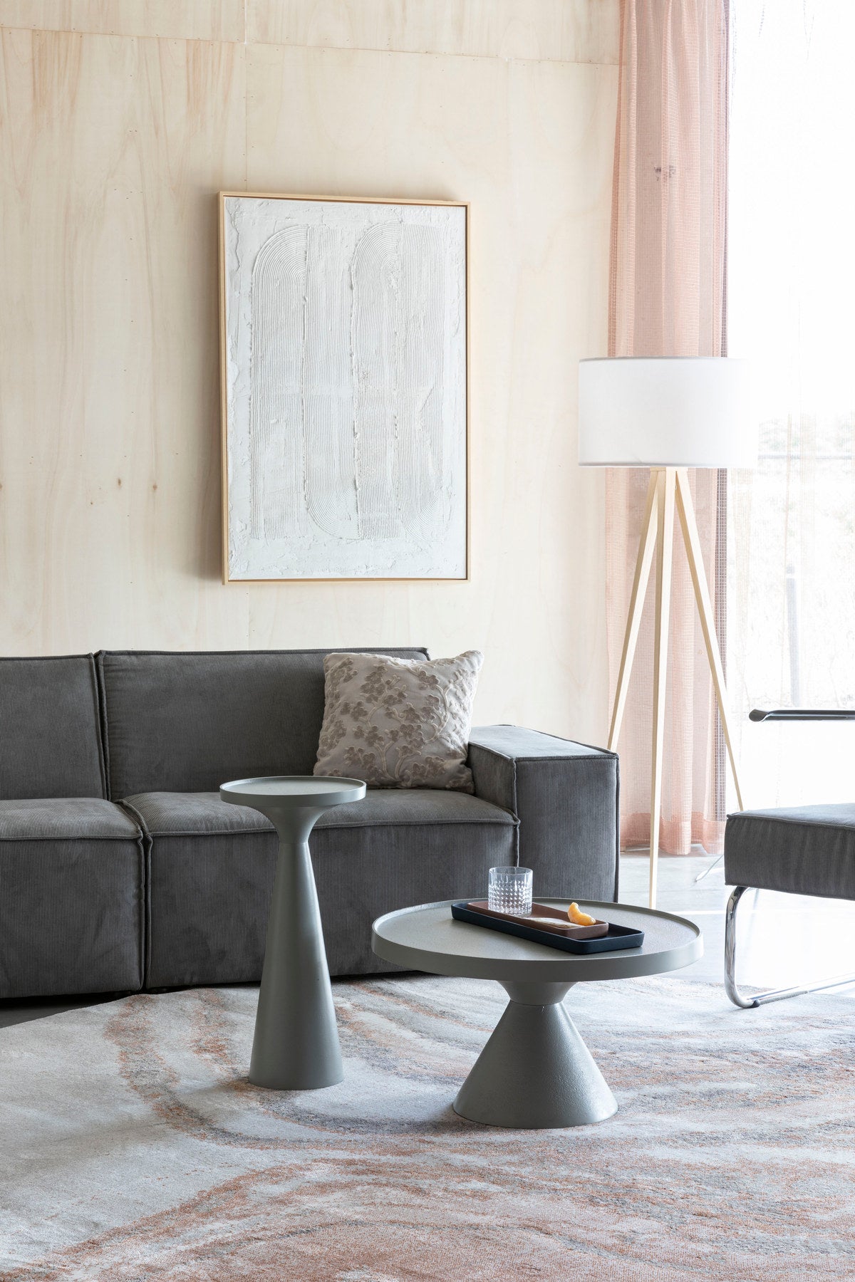 Teppich Solar in Grau/Terra präsentiert im Onlineshop von KAQTU Design AG. Teppich ist von Zuiver