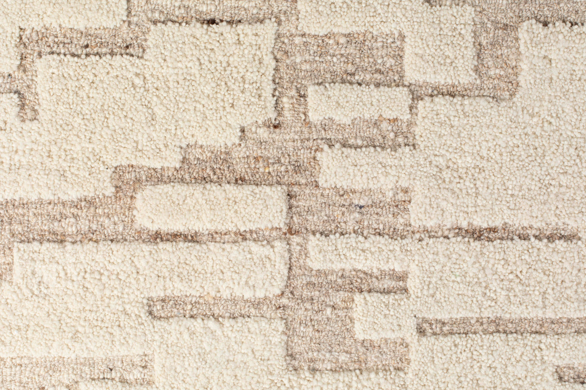 Hills Teppich 200x300 in beige präsentiert im Onlineshop von KAQTU Design AG. Teppich ist von Zuiver