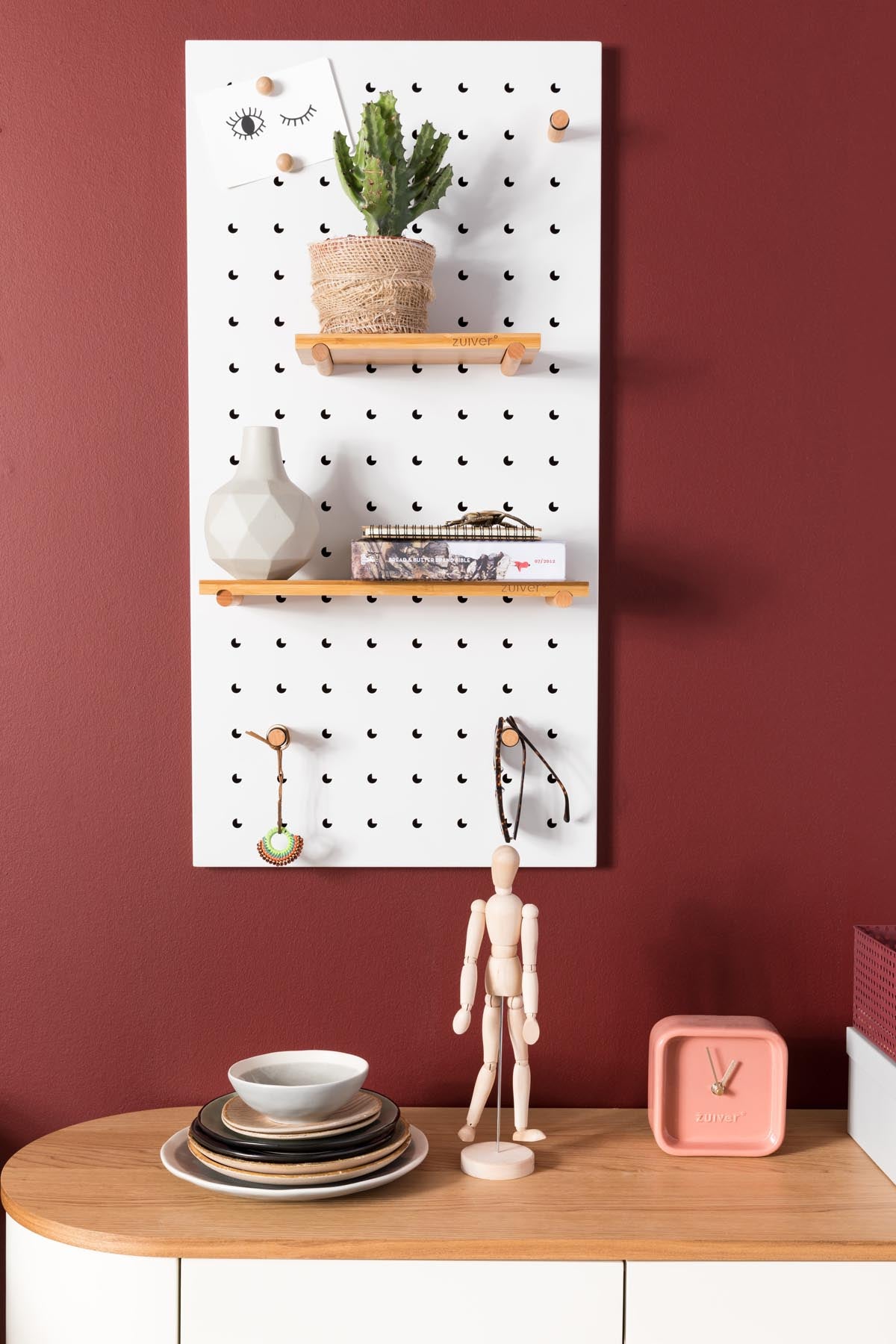 Pegboard Bundy in Weiss präsentiert im Onlineshop von KAQTU Design AG. Pinnwand ist von Zuiver