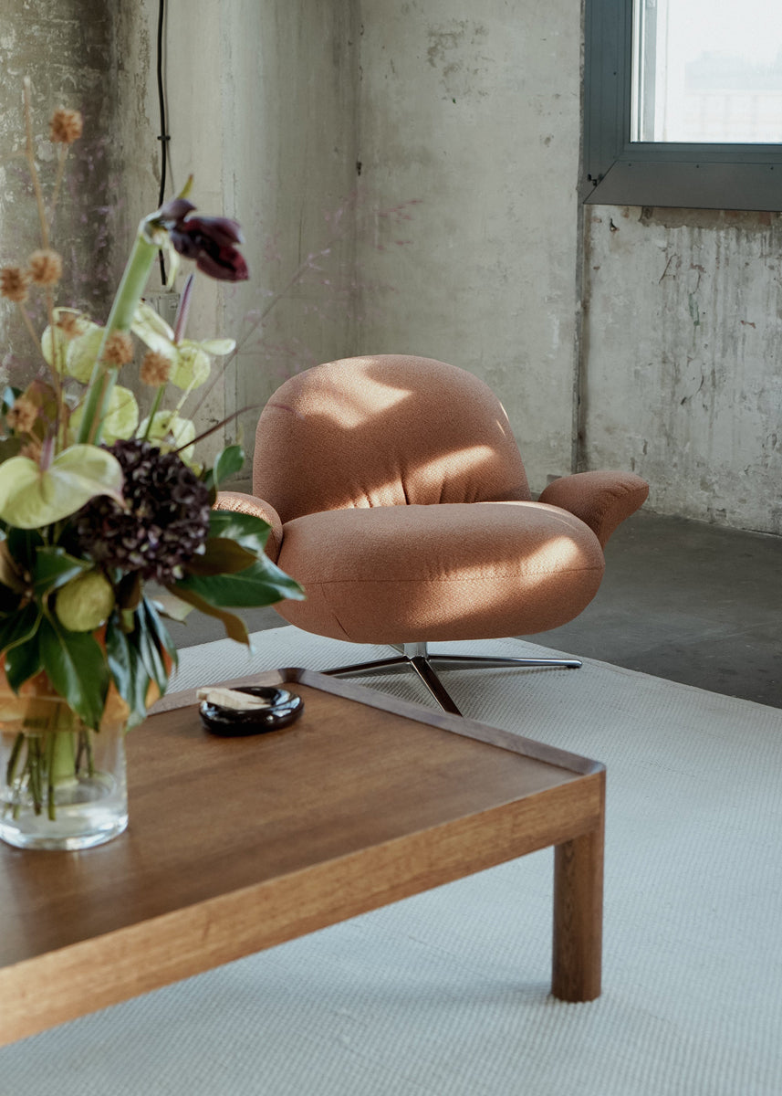 Baoza BAO01 - Sessel in Rust 407 präsentiert im Onlineshop von KAQTU Design AG. Drehsessel ist von Tamo