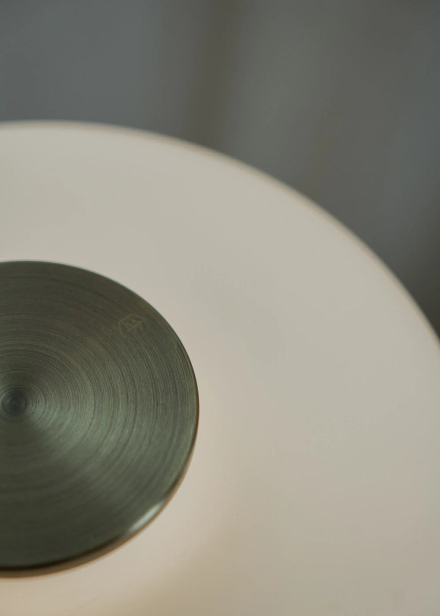 Fonte FNT01 - Lampe in Braun präsentiert im Onlineshop von KAQTU Design AG. Tischleuchte ist von Tamo