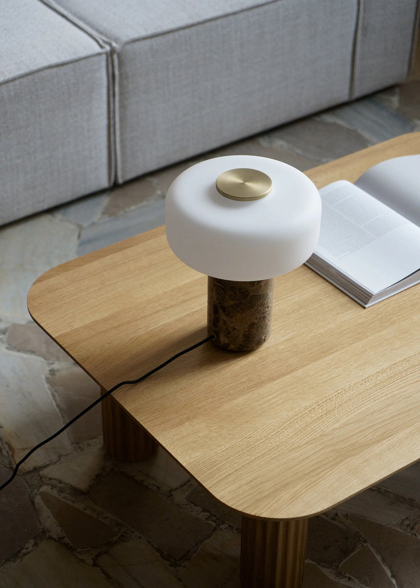 Fonte FNT01 - Lampe in Braun präsentiert im Onlineshop von KAQTU Design AG. Tischleuchte ist von Tamo