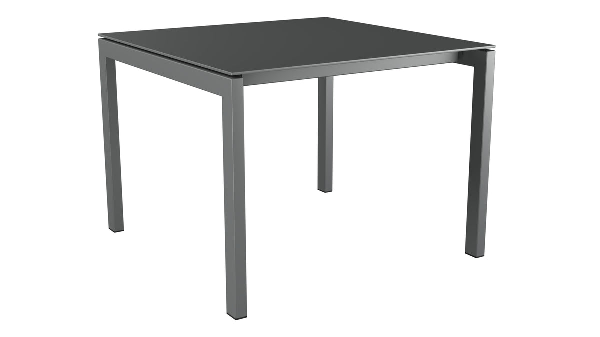 Luzern Glasfaser-Gartentisch 100x100 in Graphit präsentiert im Onlineshop von KAQTU Design AG. Gartentisch ist von Schaffner