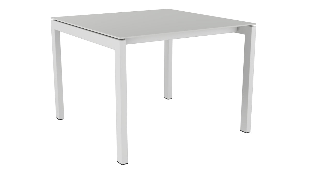 Luzern Glasfaser-Gartentisch 100x100 in Alusilber präsentiert im Onlineshop von KAQTU Design AG. Gartentisch ist von Schaffner