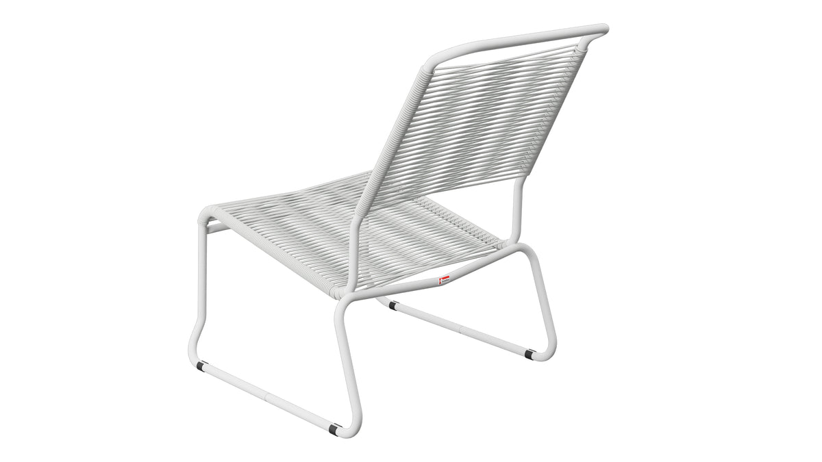 Säntis Spaghetti-Lounger ohne Armlehne Hochlehner Kufen in Alusilber präsentiert im Onlineshop von KAQTU Design AG. Outdoor-Sessel ist von Schaffner