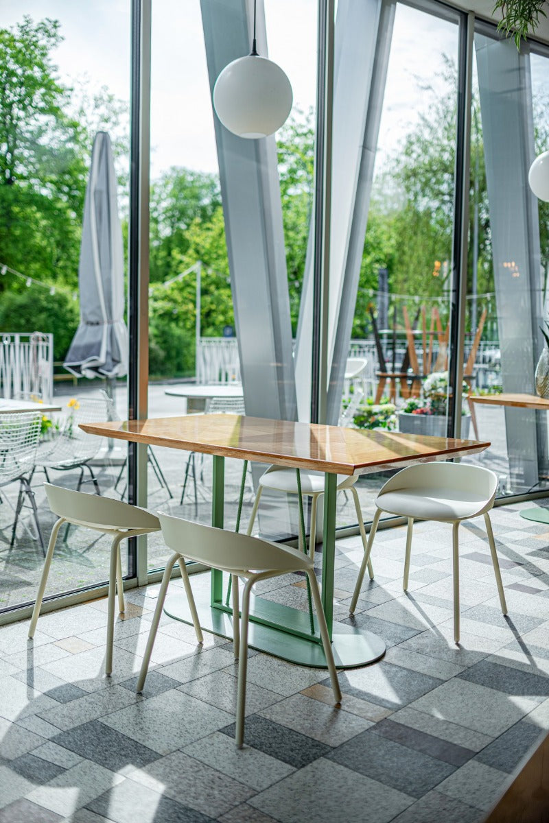 Team TE01 - Stuhl Kunststoff in Gelb präsentiert im Onlineshop von KAQTU Design AG. Gartenstuhl ist von Mdd