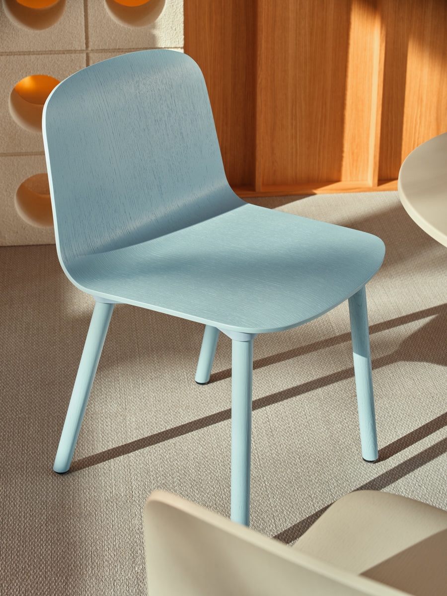 Nud ND1P14 - Stuhl aus Sperrholz mit Holzgestell in Gelb präsentiert im Onlineshop von KAQTU Design AG. Stuhl ist von Mdd