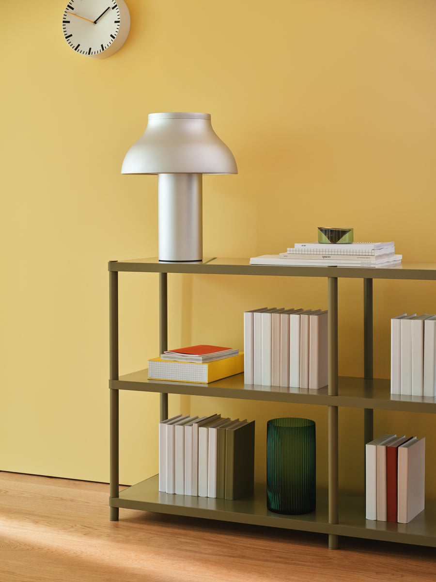 Stilt SIR23 - Regal in Blau präsentiert im Onlineshop von KAQTU Design AG. Standregal ist von Mdd