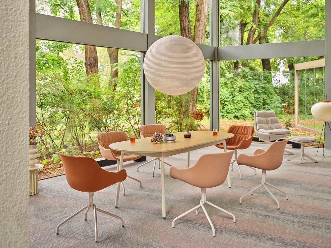 Unit UN18 - Tisch in FENIX Schwarz Matt präsentiert im Onlineshop von KAQTU Design AG. Esstisch ist von Mdd