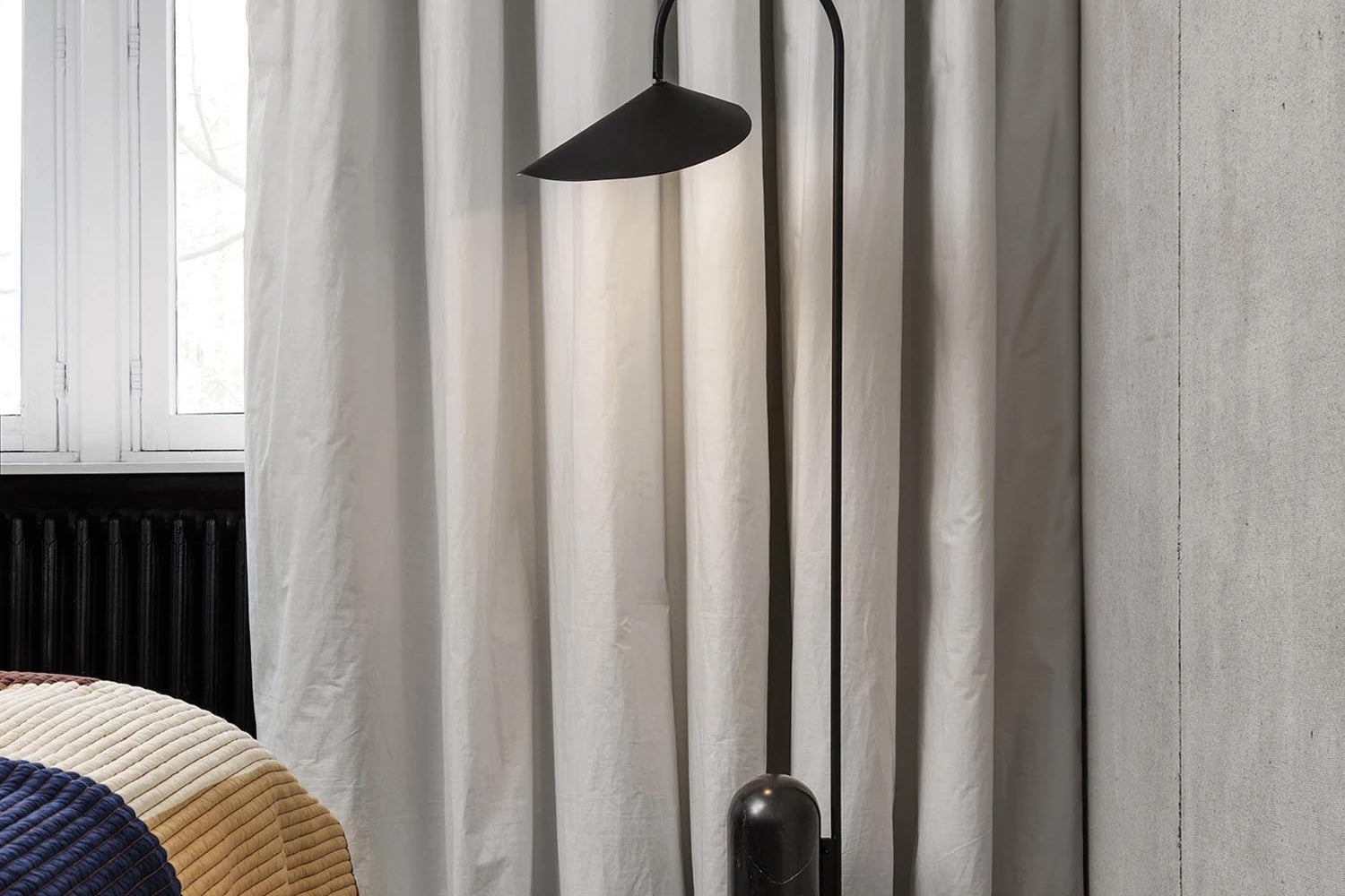 Entdecke, wie Licht als Gestaltungselement Räume formt, Atmosphäre schafft und Design-Highlights setzt. Mehr zu Licht & Stimmung im Blog!