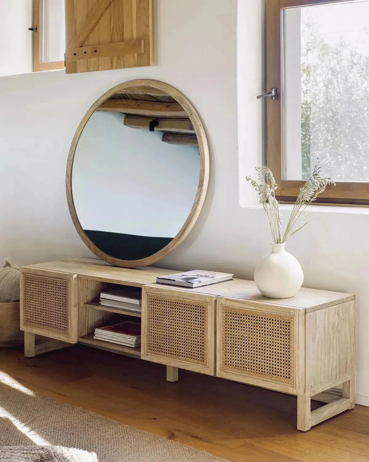 Entdecke die stilvolle Kave Home Kollektion bei KAQTU: nachhaltige Möbel, zeitloses Design und hervorragendes Preis-Leistungs-Verhältnis für dein Zuhause.