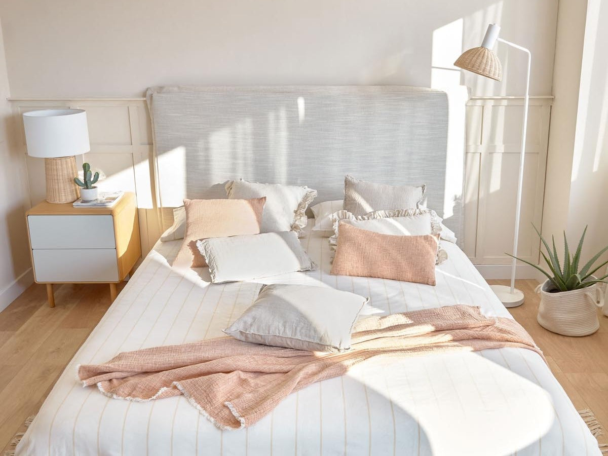 Elegante Anielle Kollektion von Kave Home: stilvolle Möbel und Accessoires in harmonischen Farben und modernem Design.