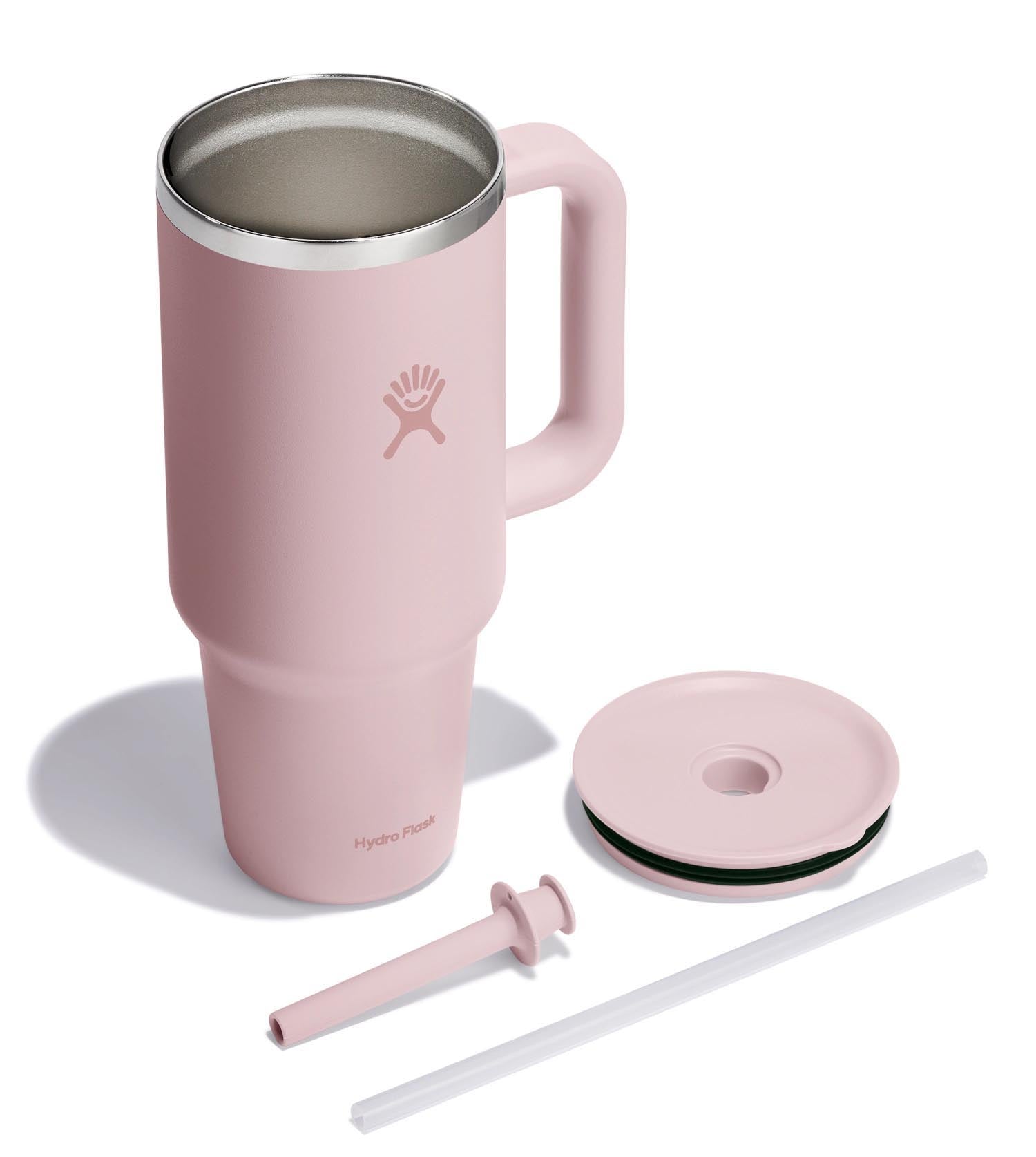 Entdecke die stylischen Hydro Flask Isolierflaschen und Becher in leuchtenden Farben. Ideal für unterwegs, nachhaltig und funktional!