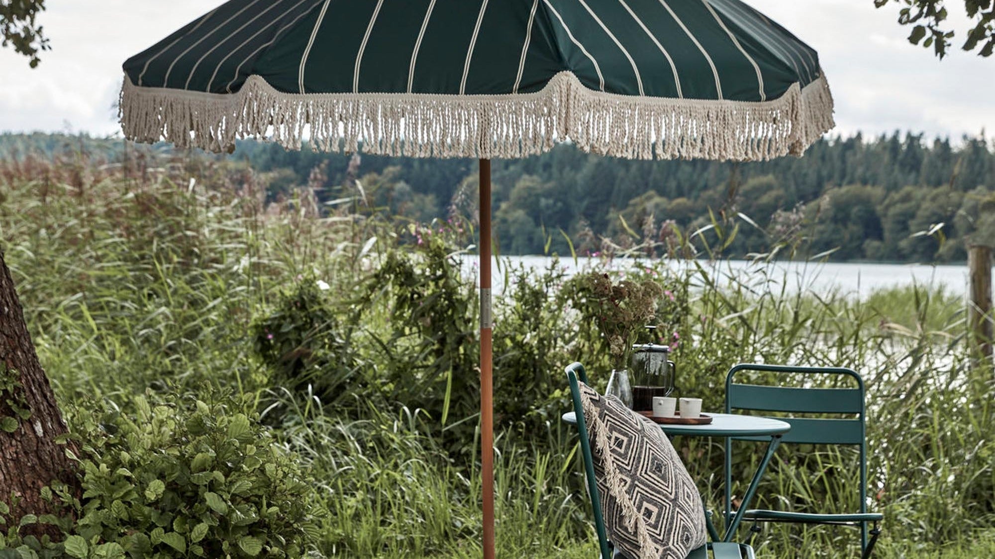 Entdecke die KAQTU Camping-Kollektion: praktische Trinkflaschen, Snackboxen, Kühltaschen und mehr für dein Outdoor-Erlebnis!