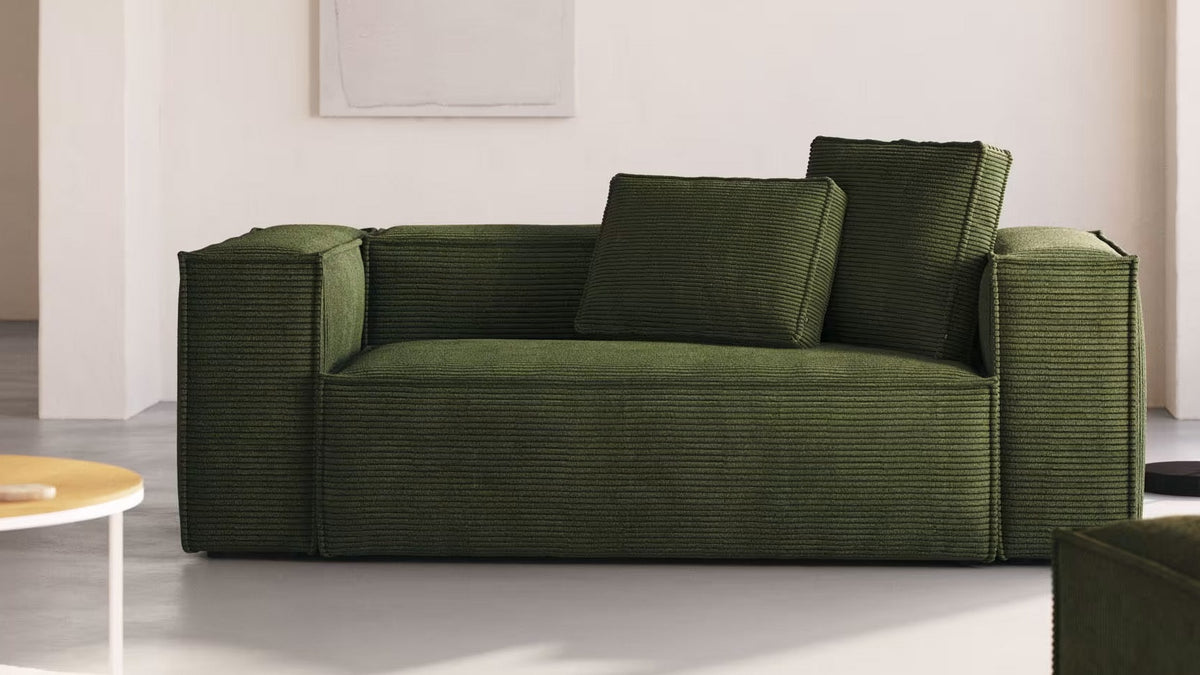 Die Best Seller Kollektion von Kave Home vereint ikonisches Design, nachhaltige Materialien und langlebigen Komfort für stilvolle Wohnräume.