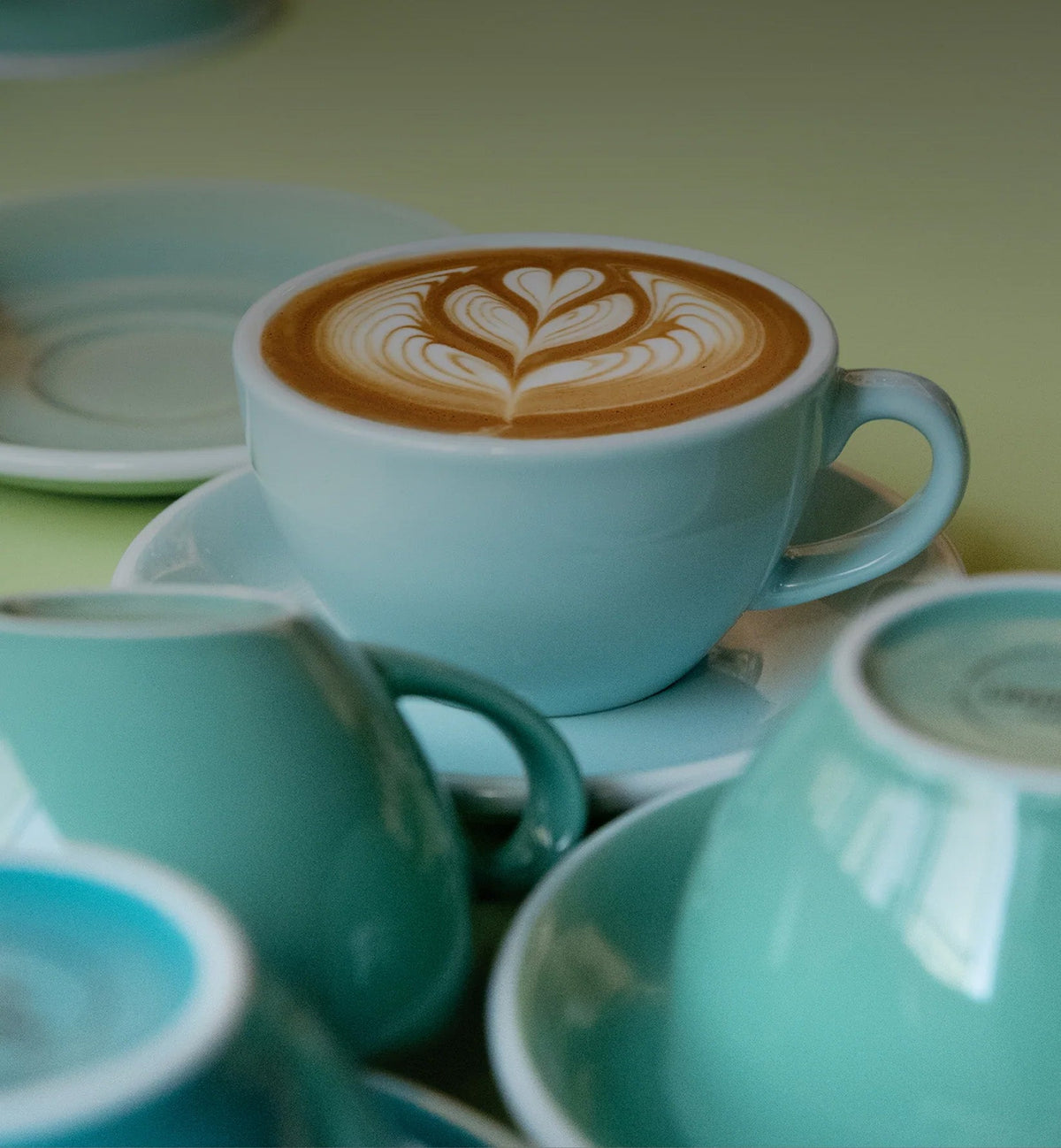 Geschenke für Kaffee-Nerds – Loveramics Egg Kaffeetassen in Wohnambiente