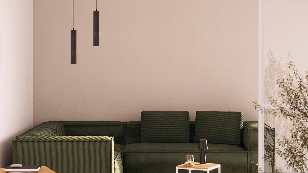 Elegante schwarze Hängelampe mit modernem Design, ideal für stilvolle Wohnräume und gemütliche Beleuchtung.