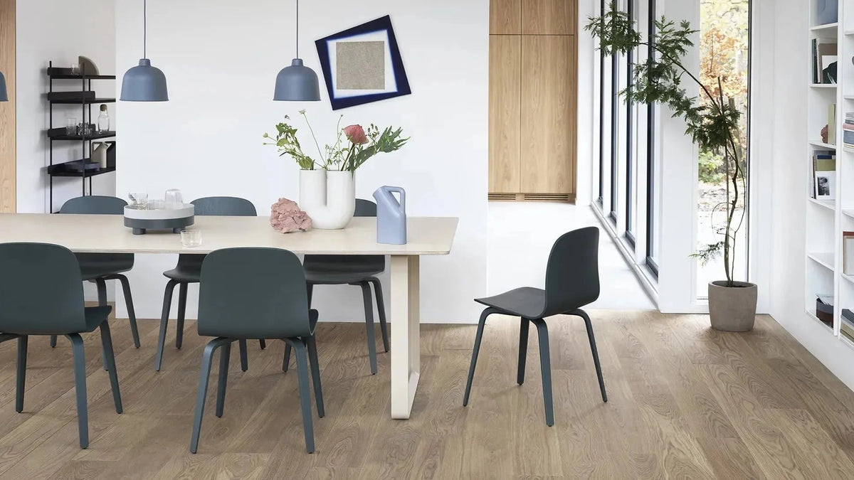 Entdecken Sie die Muuto Kollektion bei KAQTU: skandinavisches Design, hochwertige Möbel, nachhaltige Materialien und zeitlose Eleganz.