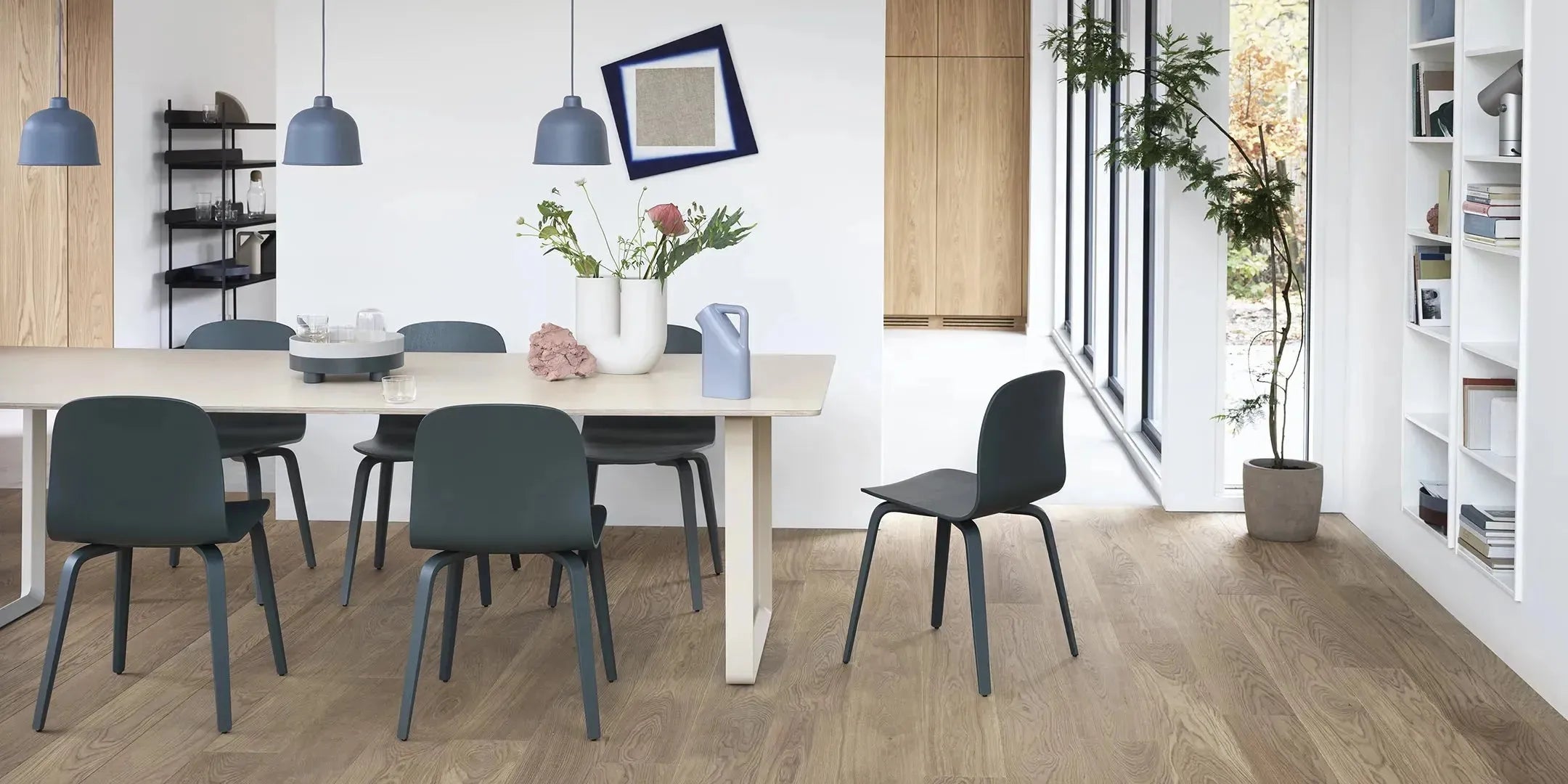 Entdecken Sie die Muuto Kollektion bei KAQTU: skandinavisches Design, hochwertige Möbel, nachhaltige Materialien und zeitlose Eleganz.
