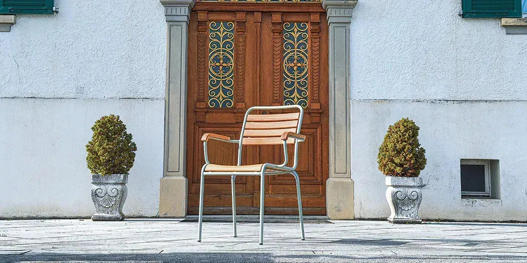 Wetterfeste Outdoor-Stühle: Komfort und Stil für Garten, Terrasse und Balkon.