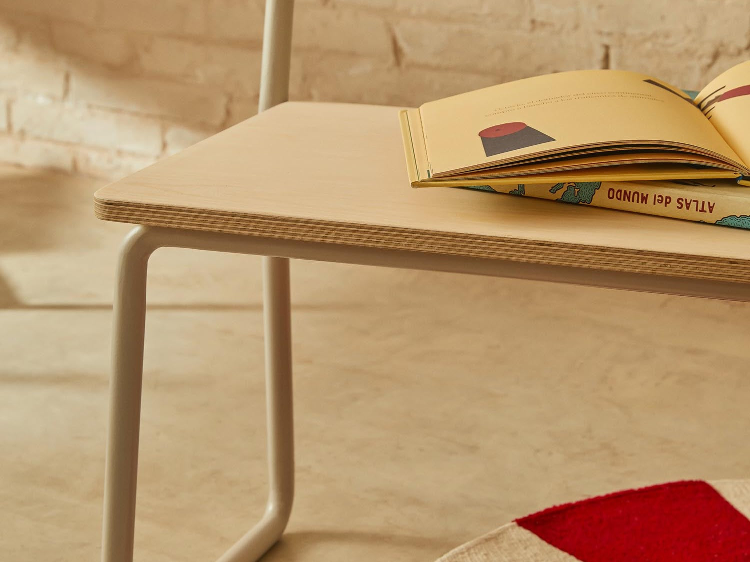 Elegante Tinn Kollektion von Kave Home: stilvolle Möbel und Accessoires in modernem Design, ideal für jedes Zuhause.