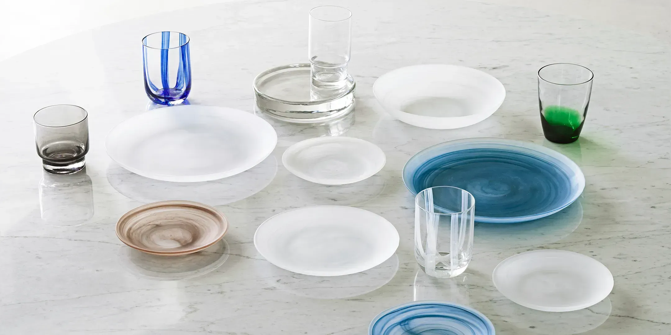 Servieren mit Stil – Platten, Etageren & Schalen
