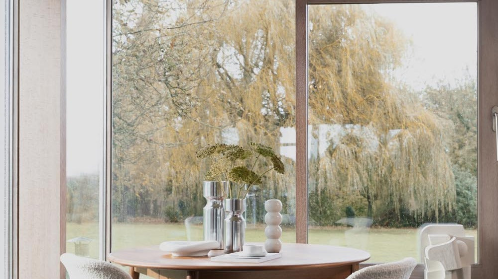 Entdecke den Twist Ausziehtisch von Zuiver: modern, flexibel und perfekt für gesellige Abende. Hochwertige Verarbeitung für unvergessliche Momente!