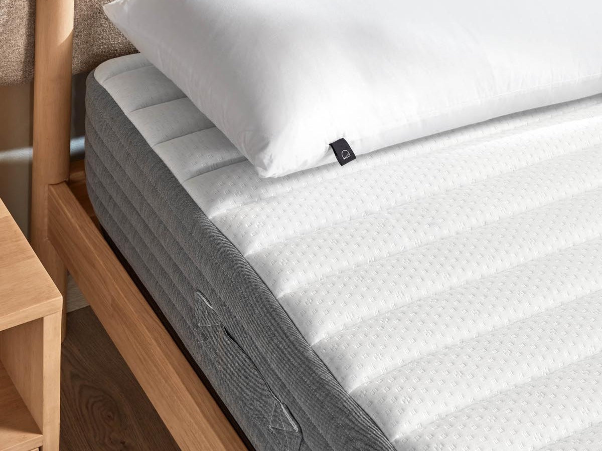 Elegante Yoko Kollektion von Kave Home: stilvolle Möbel und Accessoires in harmonischen Farben für modernes Wohnen.