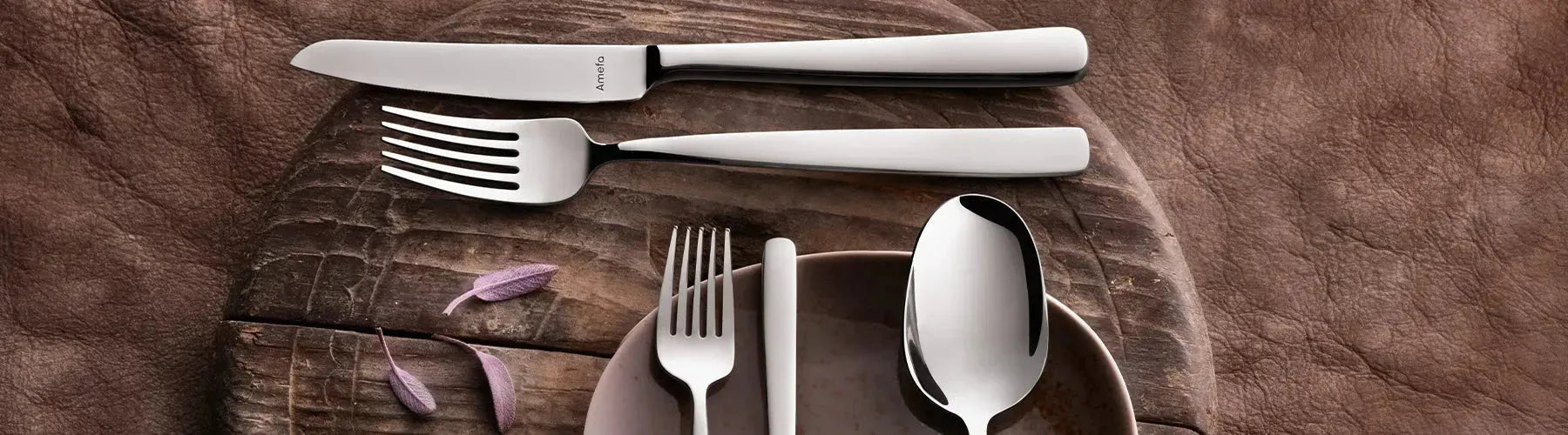 Entdecken Sie die elegante Amefa Besteckkollektion bei KAQTU. Hochwertige Materialien, vielseitig für jeden Anlass, pflegeleicht und perfekt kombinierbar.
