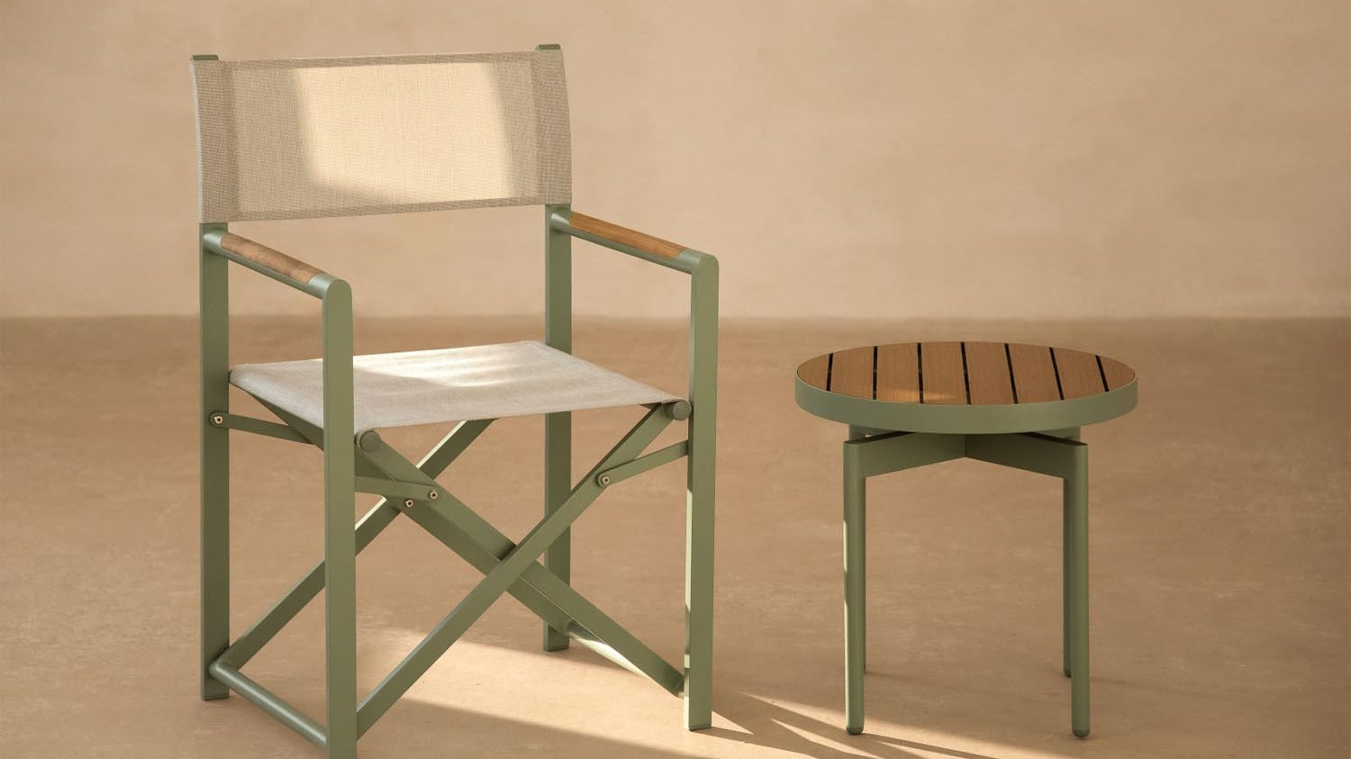 Outdoor Beistelltisch in grün