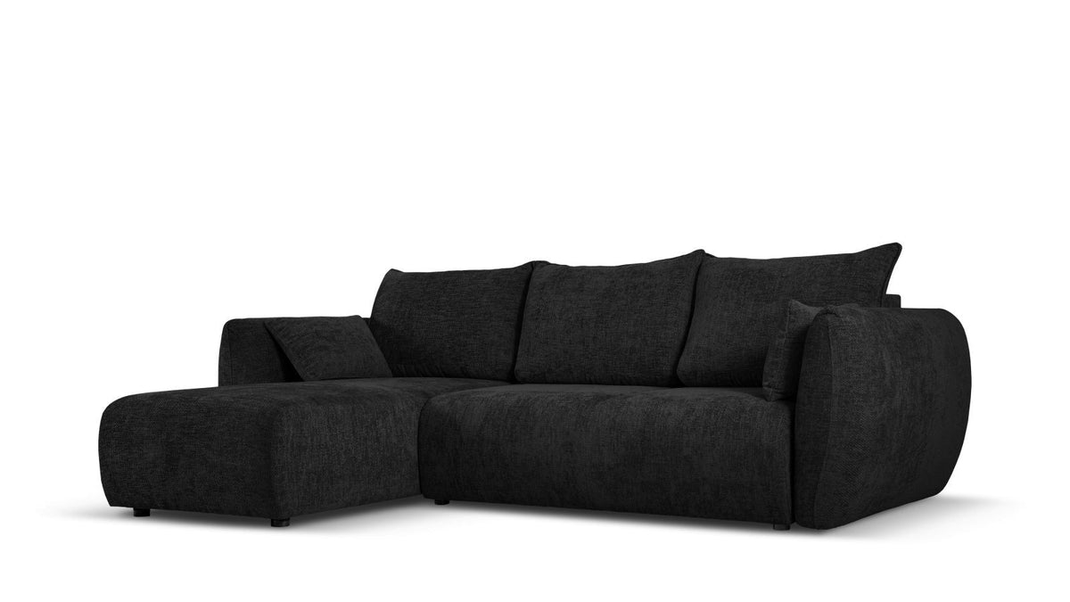 Matera Ecksofa von Cosmopolitan Design mit weichen Polstern in einem modernen Wohnzimmer