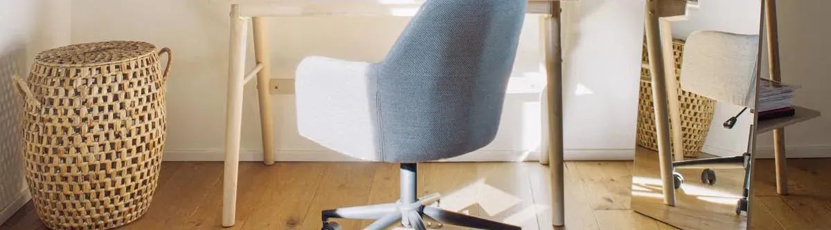 Entdecken Sie stilvolle Dreh-Sessel von KAQTU: Eleganz, Komfort und Funktionalität für Ihr Zuhause. Ideal für Wohnzimmer und Büro!