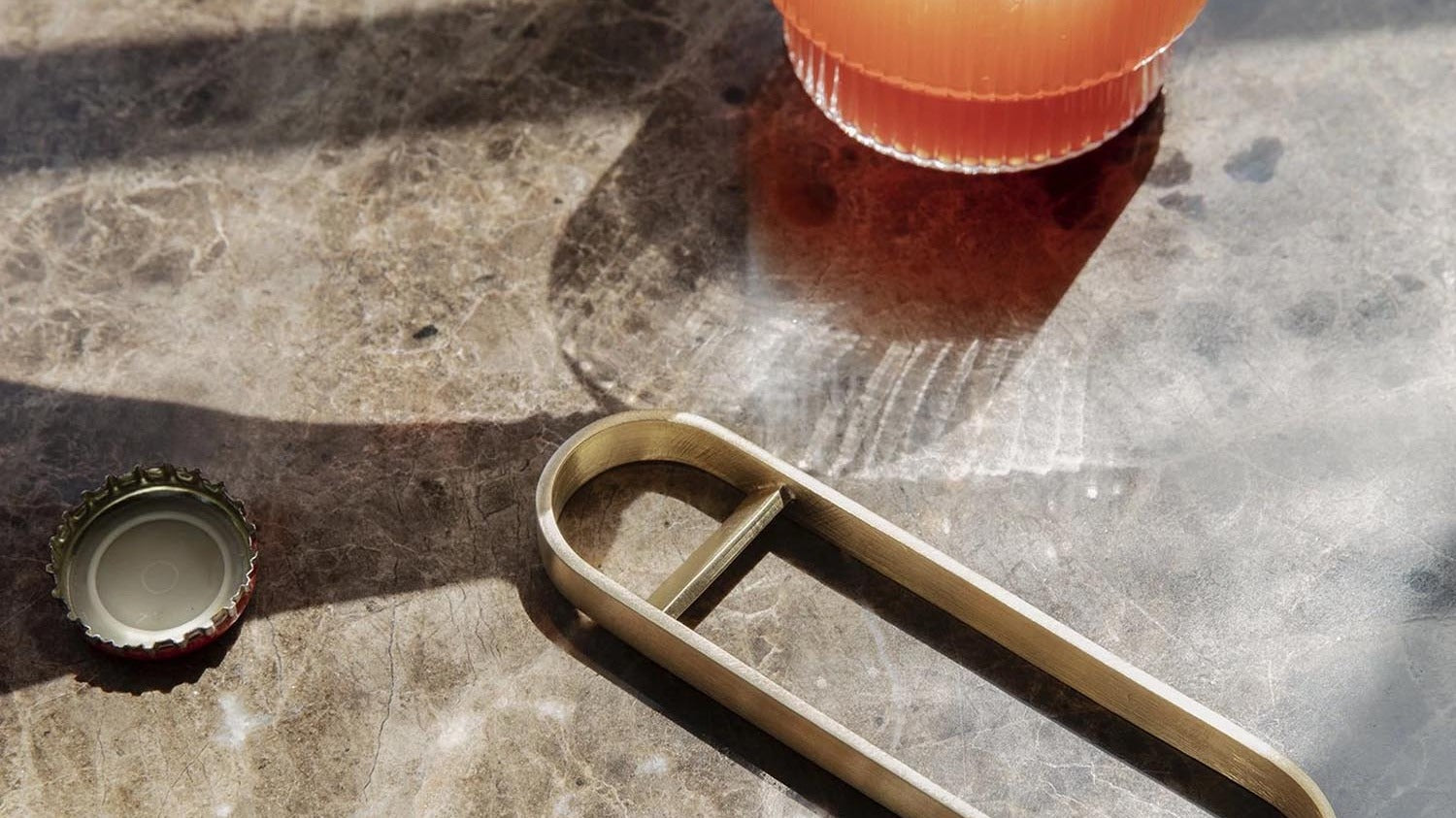 Entdecke stilvolle Flaschenöffner bei KAQTU! Hochwertige Designs aus Edelstahl, perfekt für Küche und Feiern. Ideal als Geschenk!